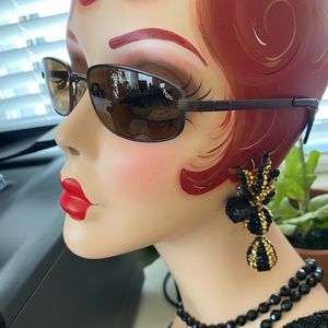 REVO H20 Unisex Sunglasses, vintage with case. Great condition sturdy, very nice